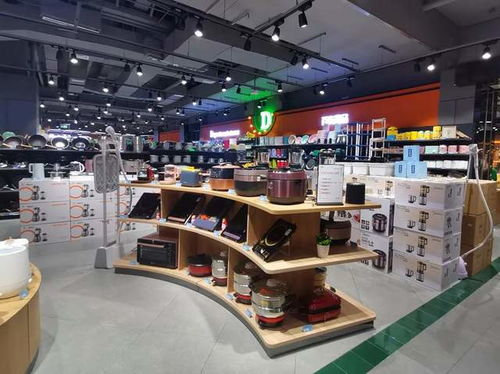 信譽(yù)樓超市豐收店盛大開業(yè) 全新形象助力首日銷售冠軍，寶騏助力家居用品創(chuàng)新高峰